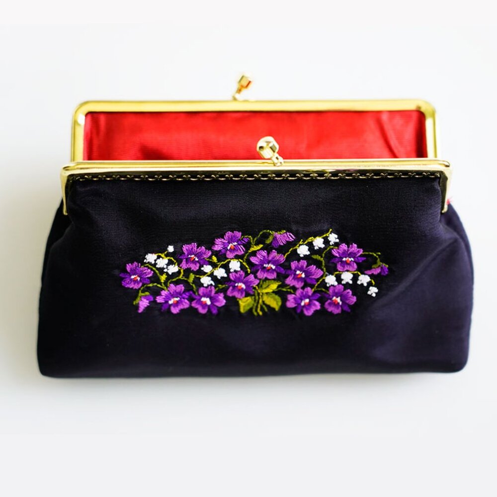 Vintage Embroidered Coin Purse